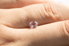 画像をギャラリービューアに読み込む, .70ct Loose Natural oval Light Pink Sapphire