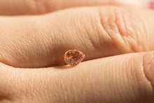 画像をギャラリービューアに読み込む, .60ct Loose Natural Pear Padparadscha Sapphire