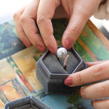 Load image into Gallery viewer, Pale Gracious- The glow