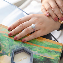 Load image into Gallery viewer, Pale Gracious- The glow