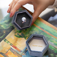 Load image into Gallery viewer, Pale Gracious- The glow