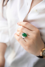 Load image into Gallery viewer, Top Quality Type A Jadeite Platinum Estate Ring