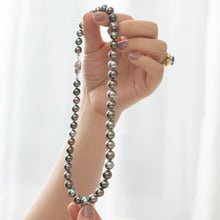 Load image into Gallery viewer, Tahitian Wonderland-Grace of the sea