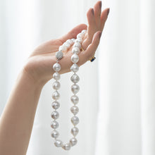 Load image into Gallery viewer, Pale Gracious- Frosted moon