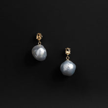 Load image into Gallery viewer, Pale Gracious- Imperial grace