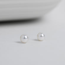 Load image into Gallery viewer, Elegant Dew- Sweet honey