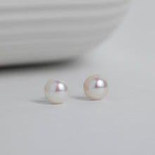 Load image into Gallery viewer, Elegant Dew- White orchid