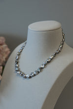 Load image into Gallery viewer, Tahitian Wonderland- Breeze of peace