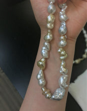 Load image into Gallery viewer, Pale Gracious- Evening star