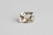 画像をギャラリービューアに読み込む, 1.62ct Loose Natural Cushion Salmon Pink Morganite