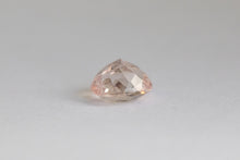 画像をギャラリービューアに読み込む, .66ct Loose Natural Oval Peach Pink Morganite