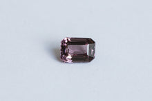 画像をギャラリービューアに読み込む, 1.31ct Loose Natural Emerald cut Spinel