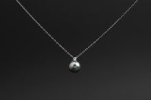 Load image into Gallery viewer, Tahitian Wonderland- Grace of heart