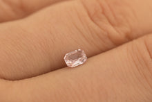 画像をギャラリービューアに読み込む, .43ct Loose Natural Emerald cut Purplish Pink Sapphire
