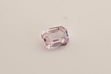 画像をギャラリービューアに読み込む, .43ct Loose Natural Emerald cut Purplish Pink Sapphire
