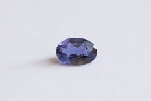 Загрузить изображение в средство просмотра галереи, .37ct Loose Natural Oval Violet Sapphire
