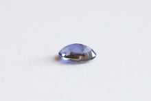 Загрузить изображение в средство просмотра галереи, .37ct Loose Natural Oval Violet Sapphire
