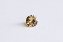 Charger l&#39;image dans la galerie, .27ct Loose Natural Round Brownish Orange Sapphire
