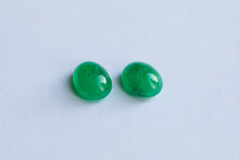 Charger l&#39;image dans la galerie, 2.83ct Loose Pair of Natural Oval Cab Emerald
