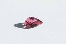 将图片加载到图库查看器，2.87ct Loose Natural Pear Shape Tourmaline
