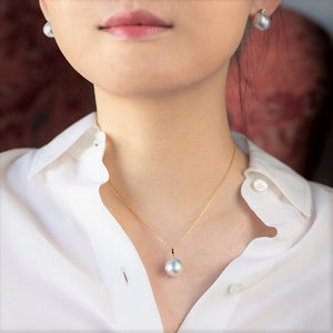 Pale Gracious- Icy melody 18K yellow gold