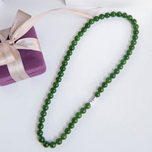 画像をギャラリービューアに読み込む, Top Quality Natural Green Nephrite Jade Necklace
