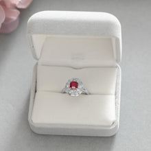 将图片加载到图库查看器，Natural Ruby with diamond Platinum Ring
