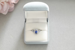 Estate 1.08cts Royal Blue Sapphire Platinum Ring