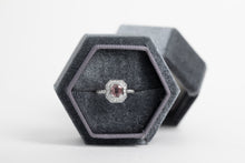 将图片加载到图库查看器，Custom Made Purple Spinel Halo 925 Silver Ring
