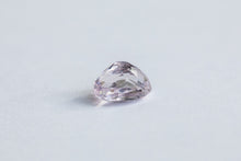 画像をギャラリービューアに読み込む, 2.08ct Loose Natural Oval Purplish Pink Kunzite
