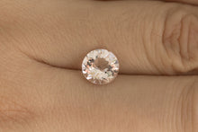 将图片加载到图库查看器，1.44ct Loose Natural round light Peach Pink Morganite
